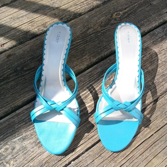 Fioni Strapless Heels - Picture 1 of 15